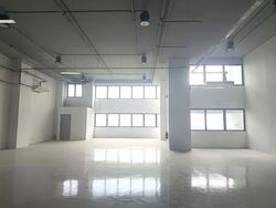 Carros Centre (D25), Factory #572596571
